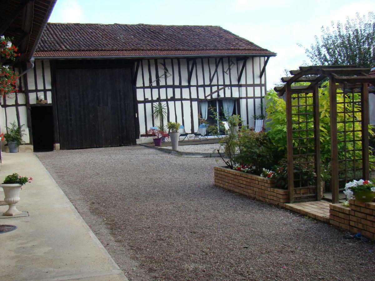 Bed and Breakfast La Sente Des Vignes Hauteville  Экстерьер фото