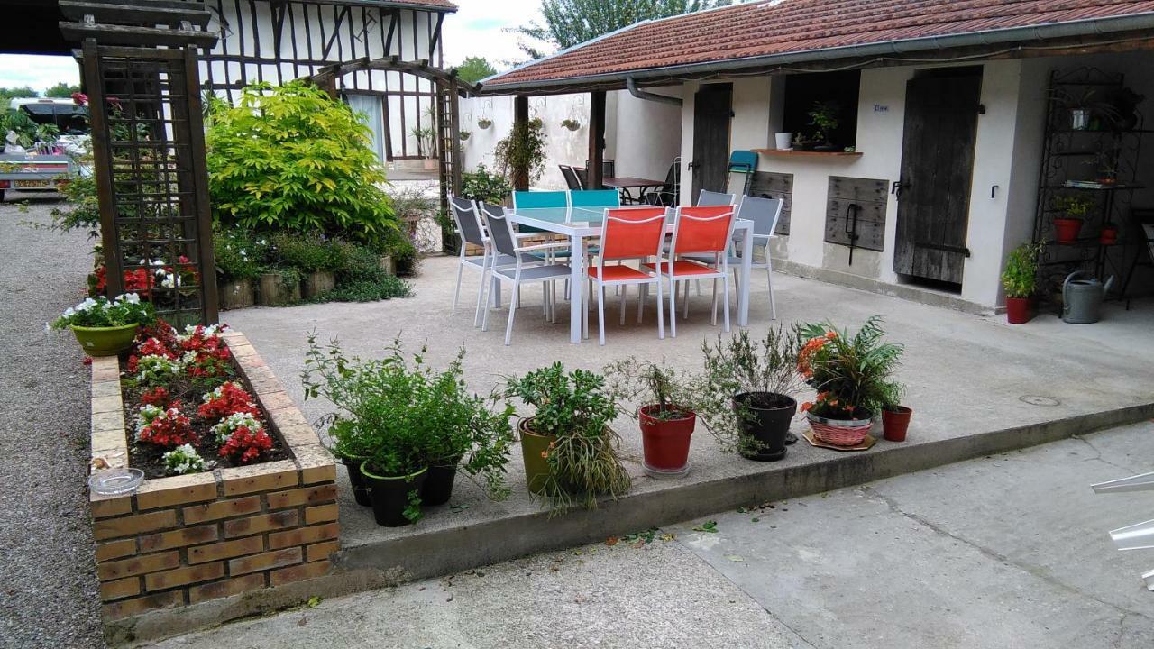 Bed and Breakfast La Sente Des Vignes Hauteville  Экстерьер фото