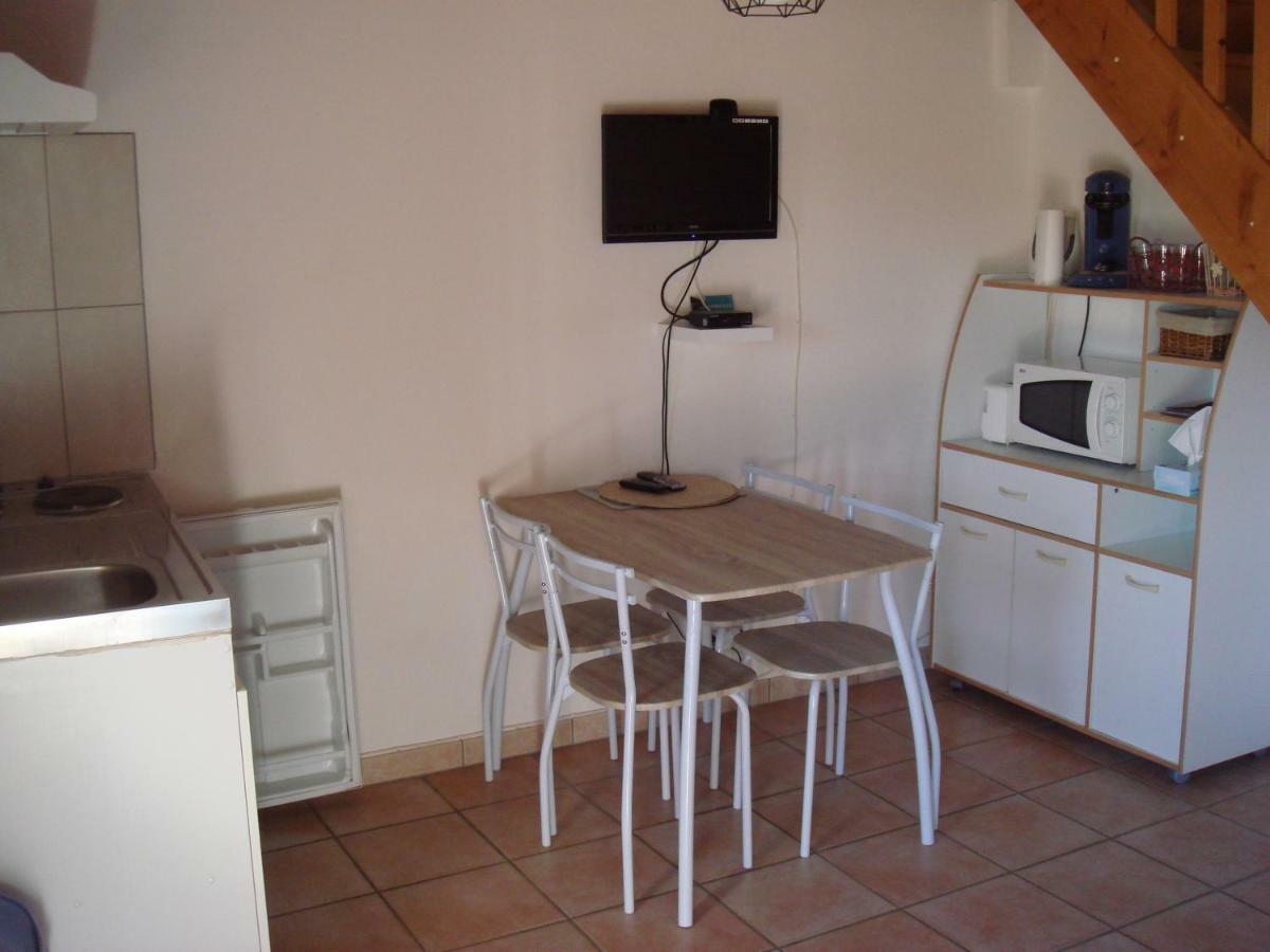 Bed and Breakfast La Sente Des Vignes Hauteville  Экстерьер фото